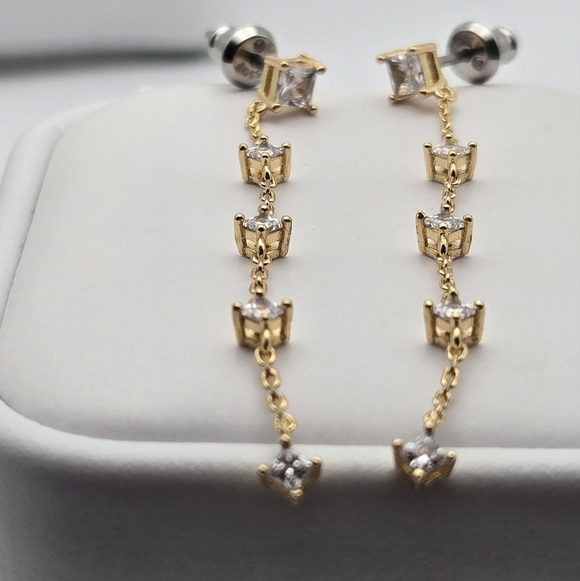 ✨2/$10✨ Fossil Gold Tone Dangle Drop Earrings Cubic Zirconia 2'' - Picture 4 of 7